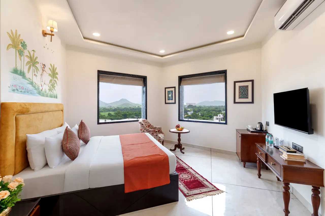 Traavista Aravali Mahal